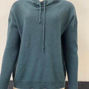 Pendleton medium dark green knit top
